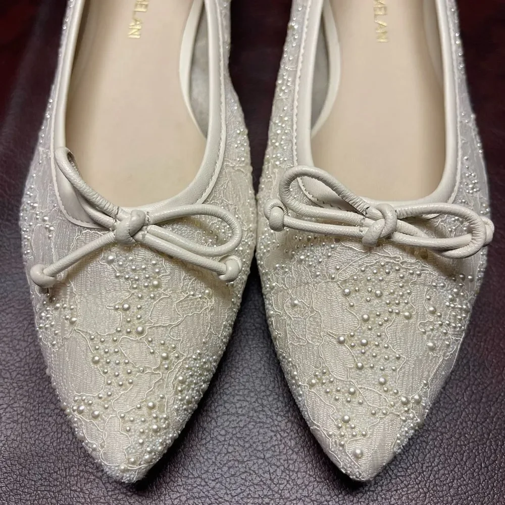 Antonio Melani new off white beige‎ lace embellished flats, size 6 1/2